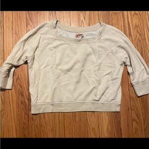 Mudd Cropped 3/4 Sleeve Sweatshirt